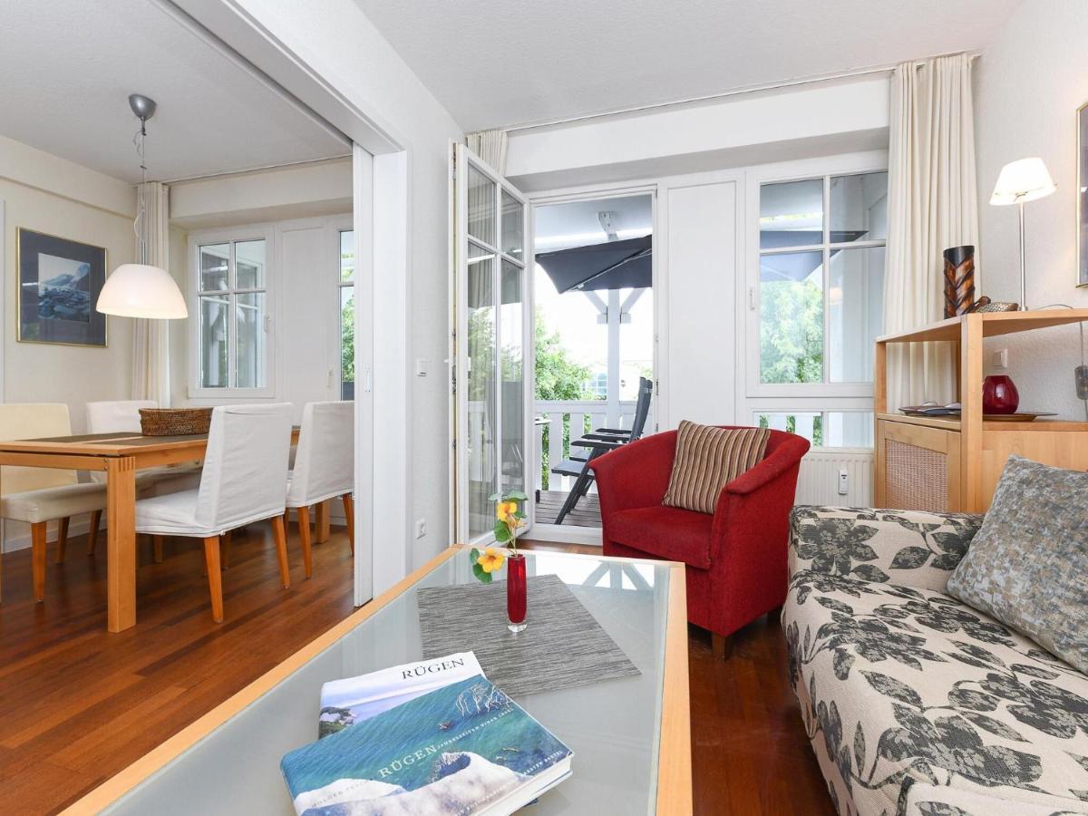 Charming Apartment On Ruegen Island With Balcony ゼリン エクステリア 写真
