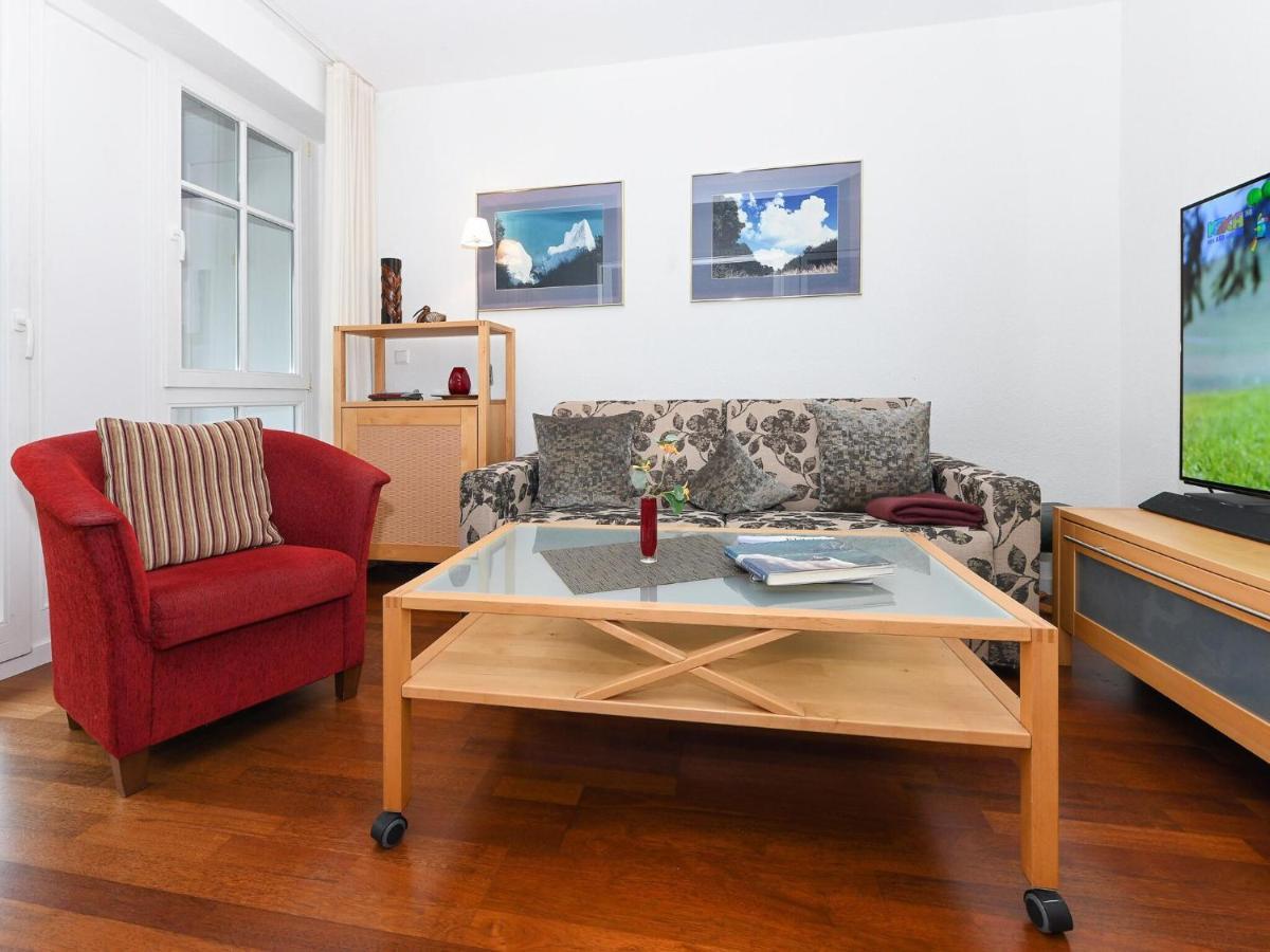 Charming Apartment On Ruegen Island With Balcony ゼリン エクステリア 写真