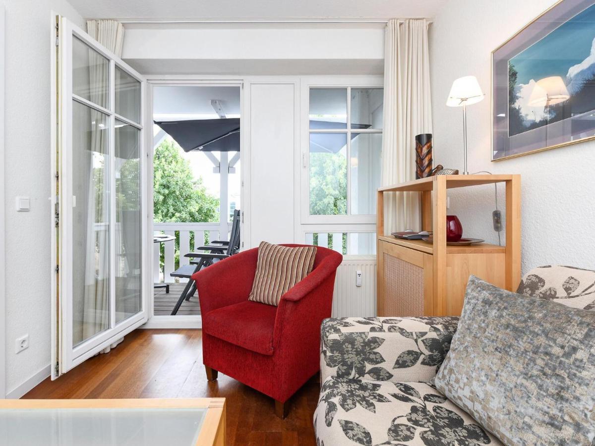 Charming Apartment On Ruegen Island With Balcony ゼリン エクステリア 写真