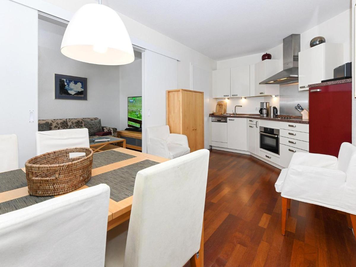 Charming Apartment On Ruegen Island With Balcony ゼリン エクステリア 写真