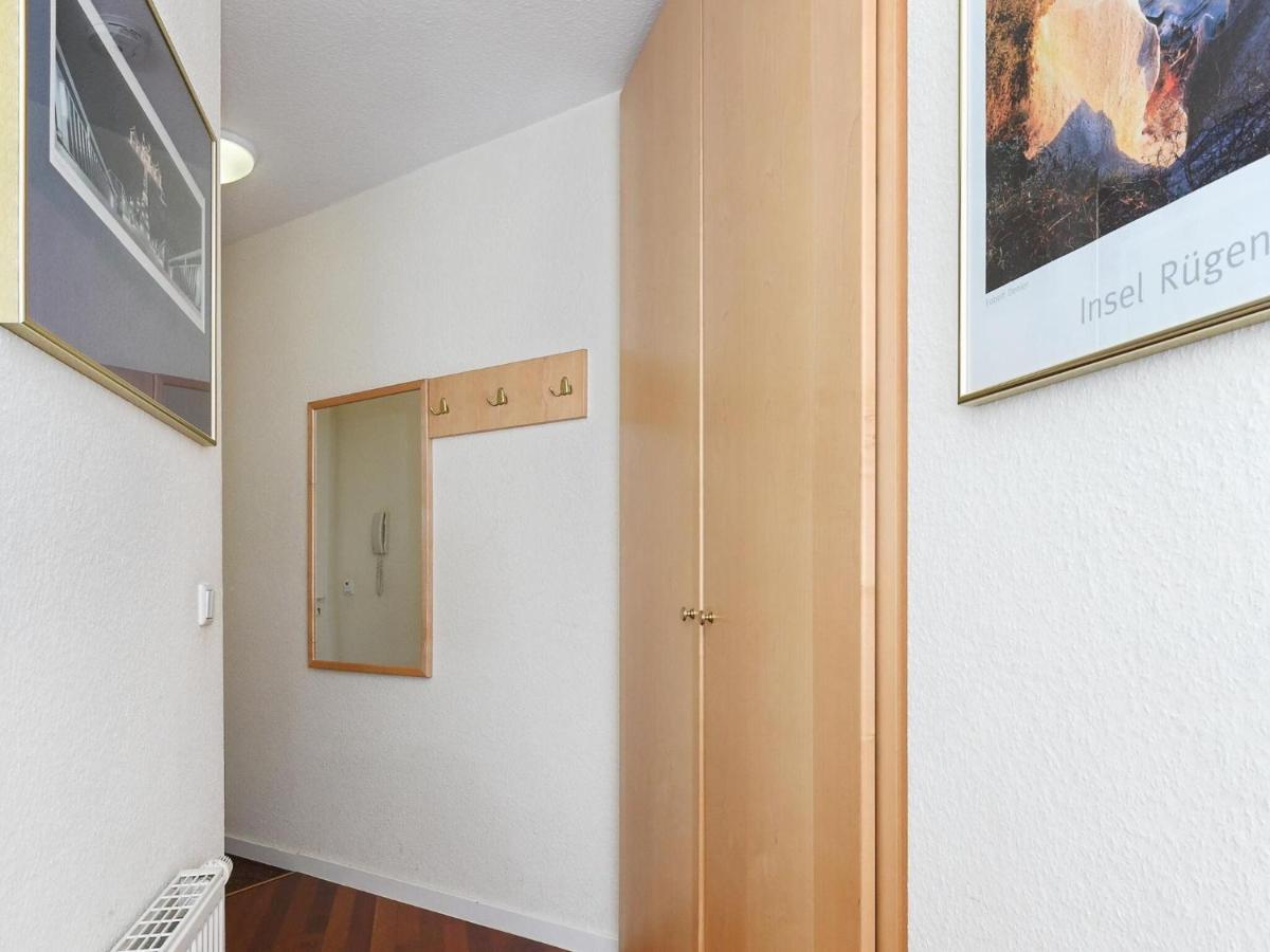 Charming Apartment On Ruegen Island With Balcony ゼリン エクステリア 写真