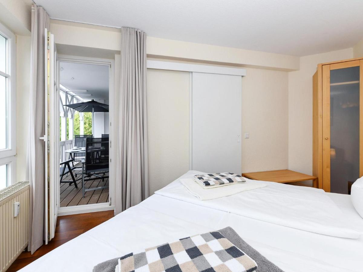 Charming Apartment On Ruegen Island With Balcony ゼリン エクステリア 写真